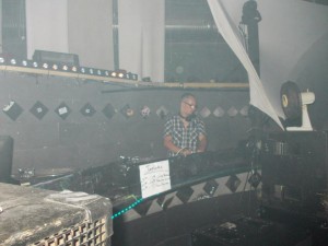 418634_438109406231810_1972749781_n