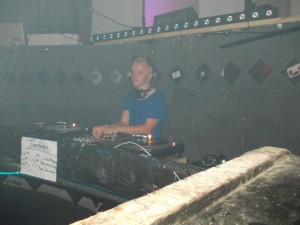 564364_438108082898609_553051160_n