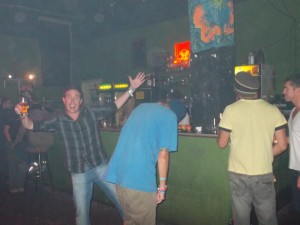 542170_447331241976293_1185542908_n