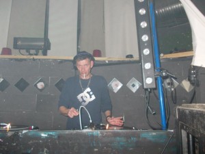 299458_456212751088142_2129502705_n