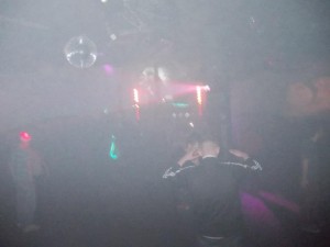 285760_462541693788581_695547110_n